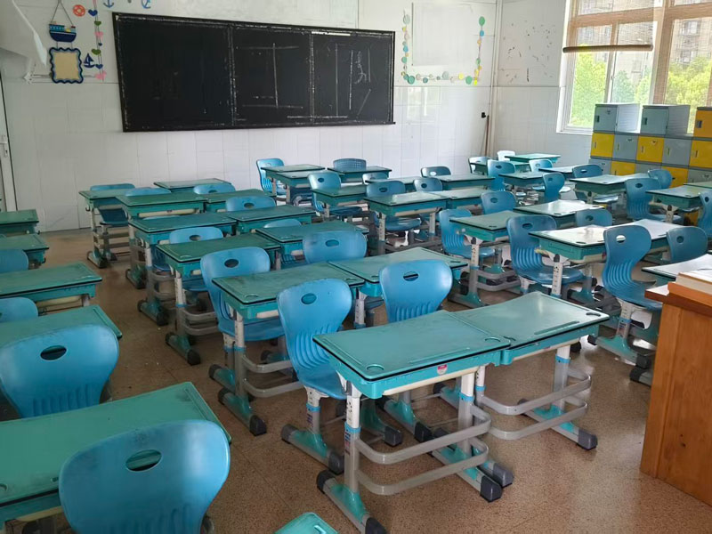 {city}学校搬迁